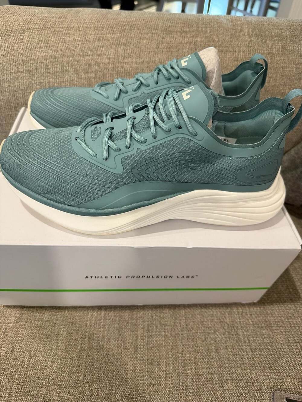 APL Athletic Propulsion Labs Men's Streamline Seaside White Running Shoes